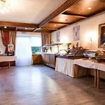 Wiesenhof 3*