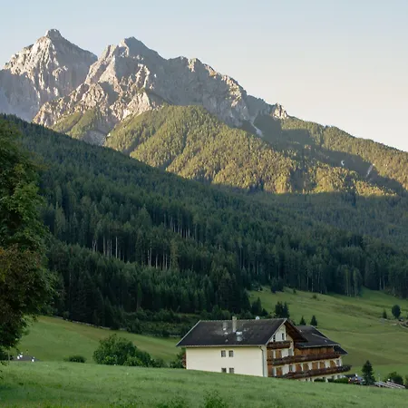 Wiesenhof 3*