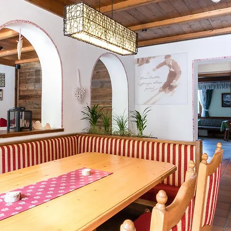 מלון Wiesenhof 3*