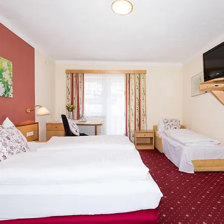 מלון Wiesenhof 3*